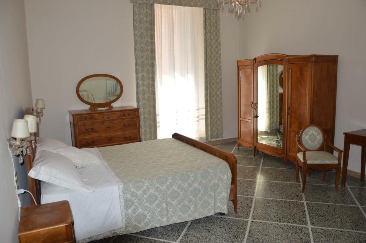 פוליניו Casa Ciri Bed & Breakfast מראה חיצוני תמונה