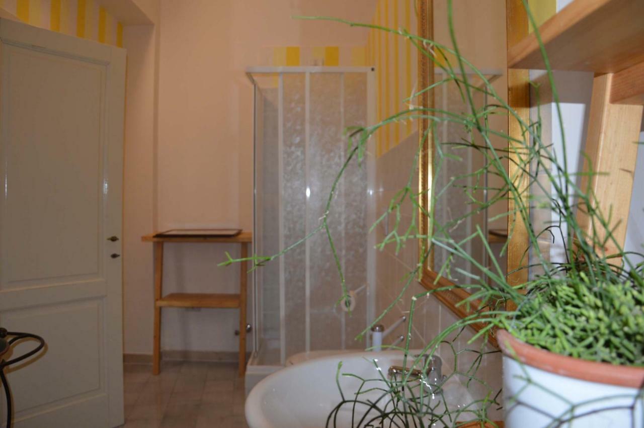 פוליניו Casa Ciri Bed & Breakfast מראה חיצוני תמונה