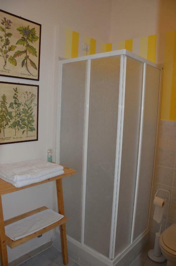 פוליניו Casa Ciri Bed & Breakfast מראה חיצוני תמונה